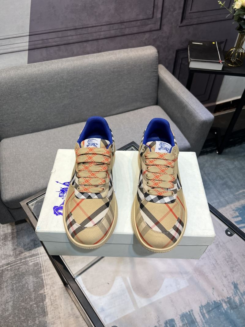 Burberry Low Shoes